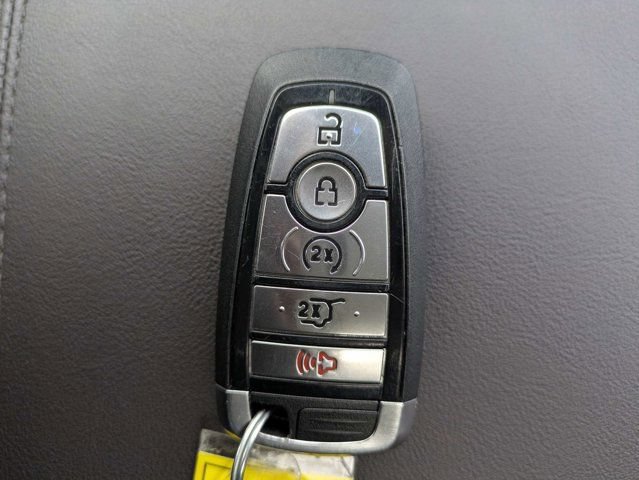 Used 2025 Ford Explorer Platinum w/ LUX Leather Package AWD/4WD image 32