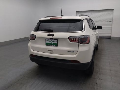 Used 2021 Jeep Compass Latitude FWD image 7