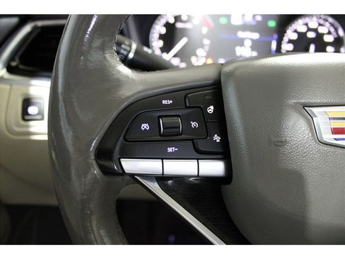 Used 2020 Cadillac XT6 Premium Luxury w/ LPO, Floor Liner Package image 31