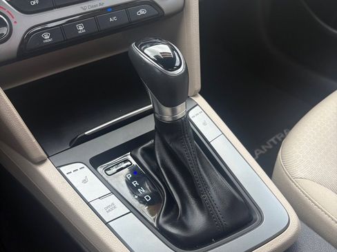 Used 2018 Hyundai Elantra Value Edition image 20