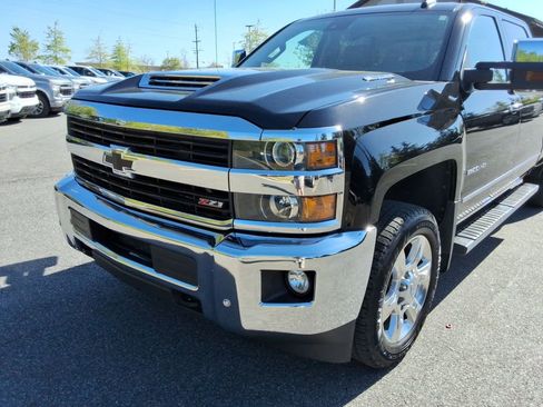 Used 2017 Chevrolet Silverado 2500 LTZ w/ Duramax Plus Package image 9
