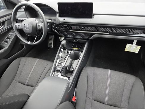 Certified 2025 Honda Accord Sport image 27