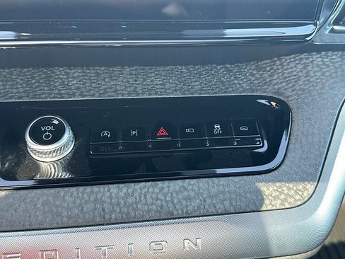 New 2025 Ford Expedition Tremor AWD/4WD image 24