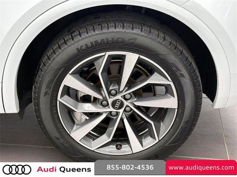 Certified 2022 Audi Q5 2.0T Premium w/ Convenience Package image 9