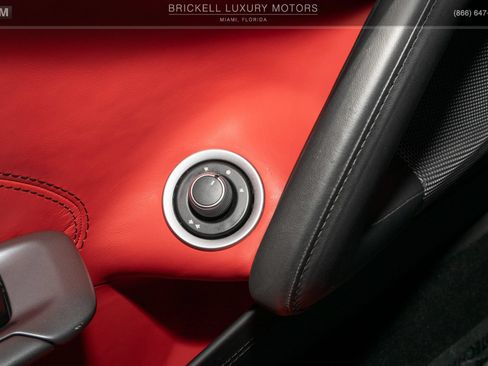 Used 2018 Ferrari GTC4Lusso T RWD image 27