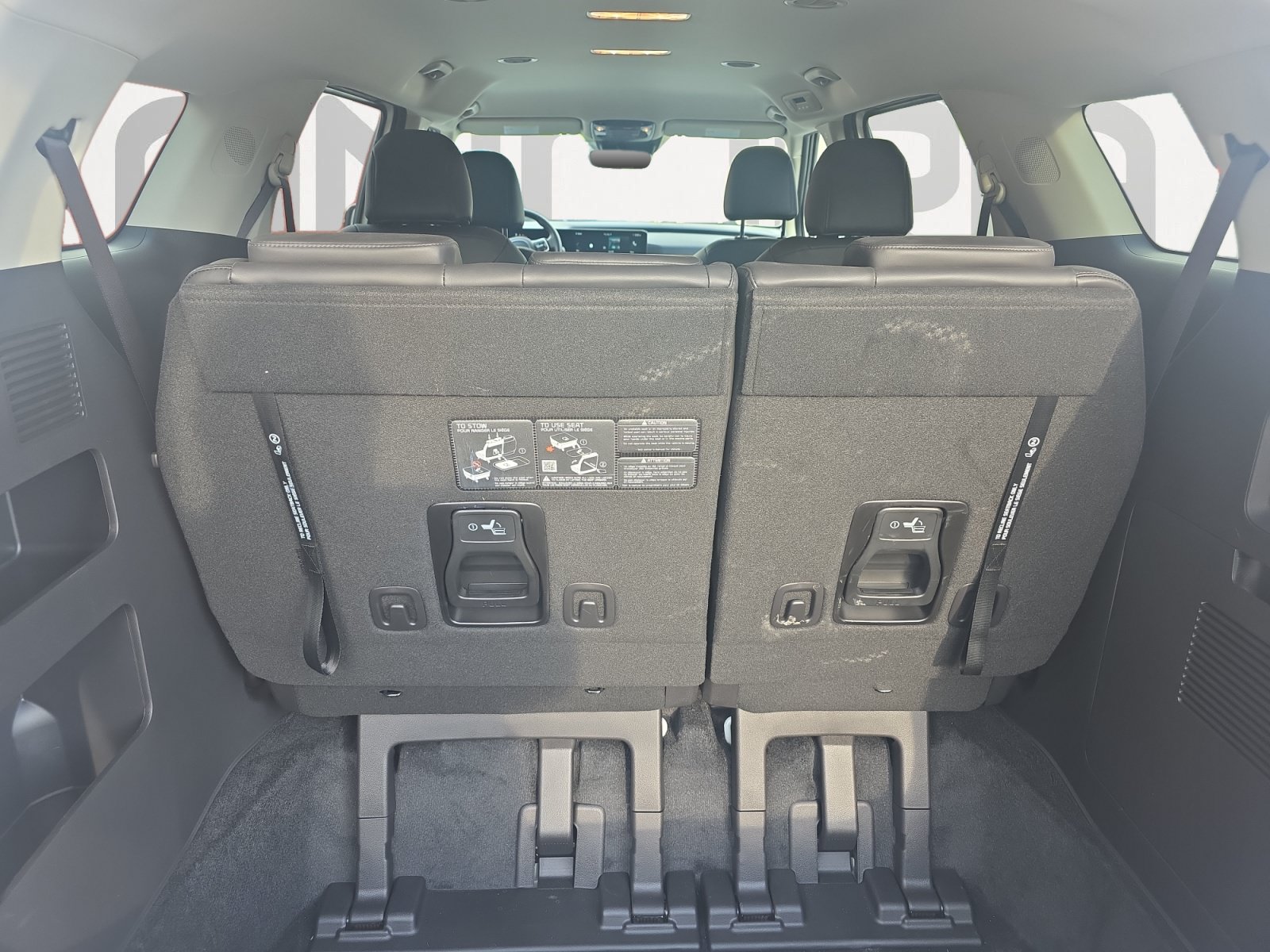 Certified 2026 Kia Carnival FWD image 10