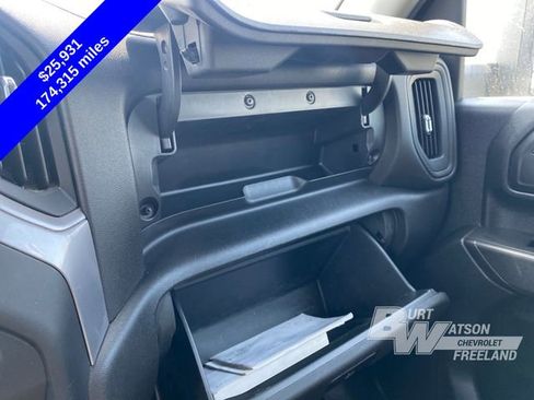 Used 2021 Chevrolet Silverado 2500 W/T w/ WT Convenience Package AWD/4WD image 28