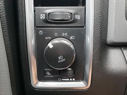 Used 2018 RAM 1500 Big Horn AWD/4WD image 31
