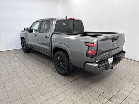 Used 2024 Nissan Frontier SV w/ SV Convenience Package image 6