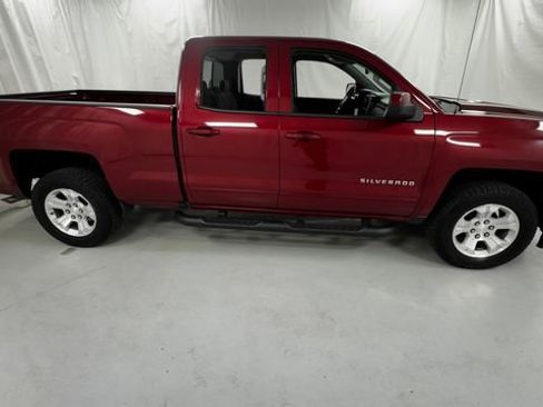 Used 2018 Chevrolet Silverado 1500 LT w/ All Star Edition AWD/4WD image 2