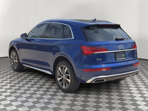 Used 2023 Audi Q5 2.0T Premium w/ Convenience Package AWD/4WD image 3
