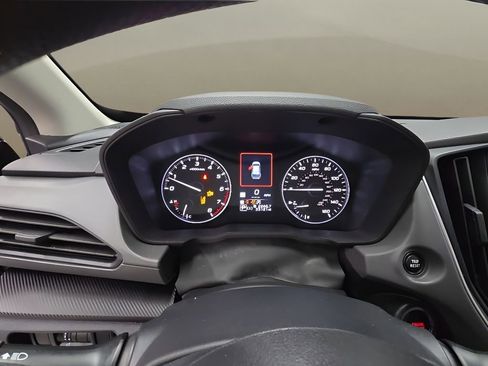 Used 2025 Subaru Crosstrek 2.0i Premium AWD/4WD image 12