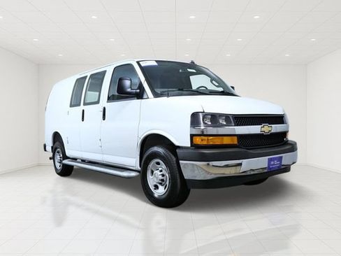 Used 2025 Chevrolet Express 2500 w/ Driver Convenience Package RWD image 1