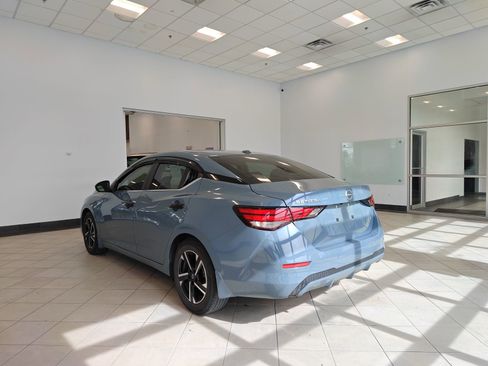 Used 2024 Nissan Sentra SV FWD image 5