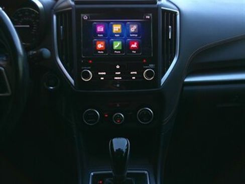 Used 2018 Subaru Crosstrek 2.0i Limited image 31