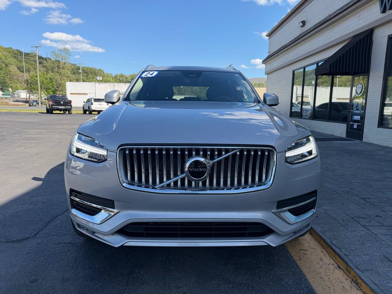Used 2024 Volvo XC90 B5 Core w/ Protection Package Premier AWD/4WD image 7