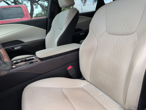Used 2023 Lexus RX 350 Premium Plus w/ Cold Area Package AWD/4WD image 5