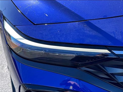 Used 2025 Hyundai Elantra SEL FWD image 30