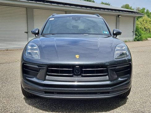 Certified 2026 Porsche Macan AWD/4WD image 10