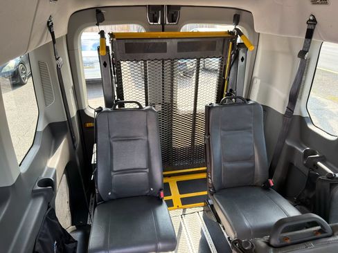 Used 2023 Ford Transit 350 XL RWD image 35
