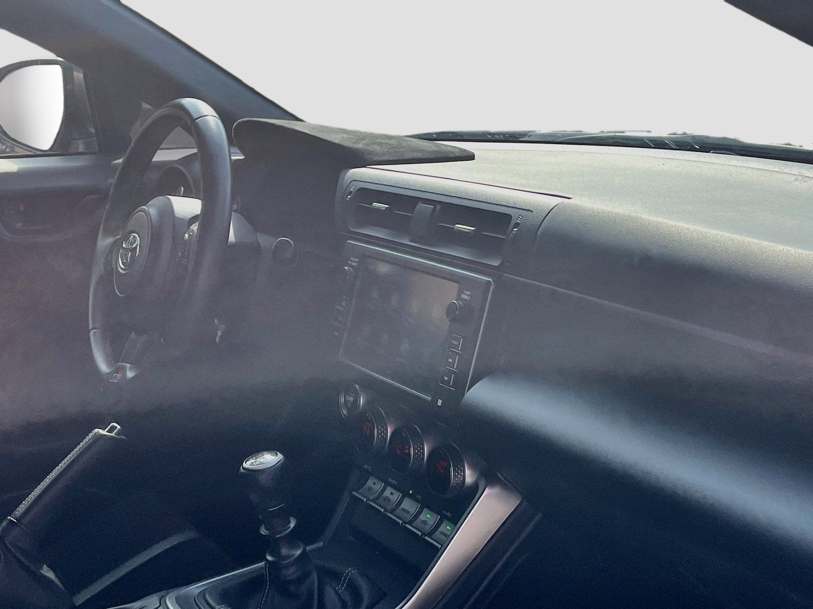 Used 2024 Toyota GR86 Premium RWD image 28