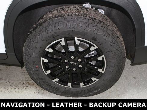 New 2026 Chevrolet Traverse Z71 w/ LPO, Floor Liner Package AWD/4WD image 11