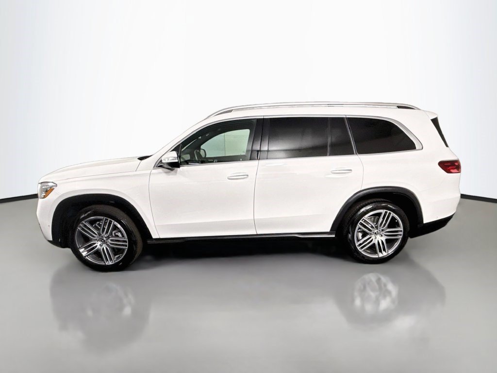 Used 2025 Mercedes-Benz GLS 450 4MATIC image 6