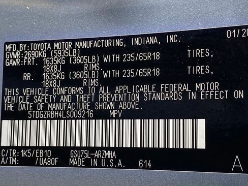 Used 2020 Toyota Highlander XLE image 45