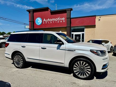 Used 2019 Lincoln Navigator Reserve image 6