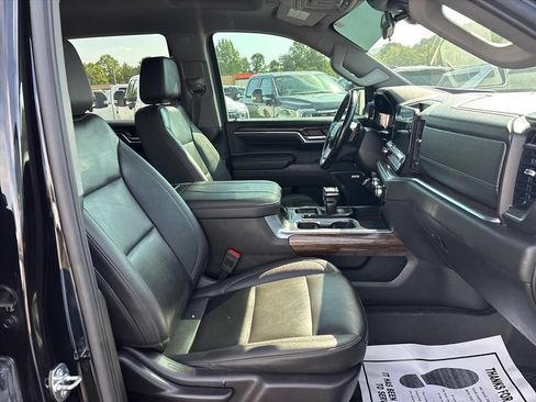 Used 2024 GMC Sierra 1500 Elevation w/ Elevation Premium Package AWD/4WD image 12
