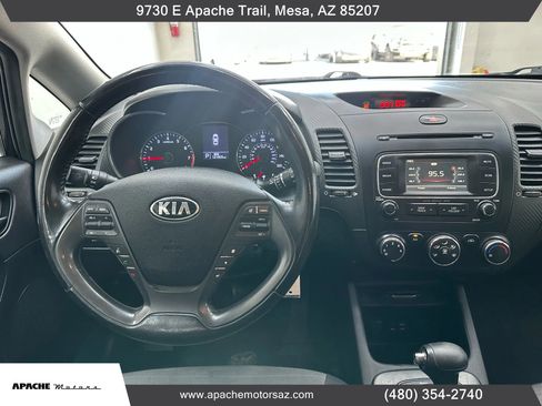 Used 2016 Kia Forte EX image 18
