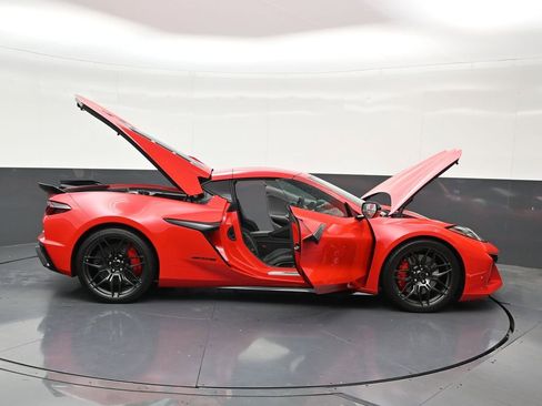 Used 2024 Chevrolet Corvette Z06 w/ Stealth Interior Trim Package RWD image 34