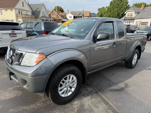 Used 2019 Nissan Frontier SV w/ Value Truck Package AWD/4WD image 3
