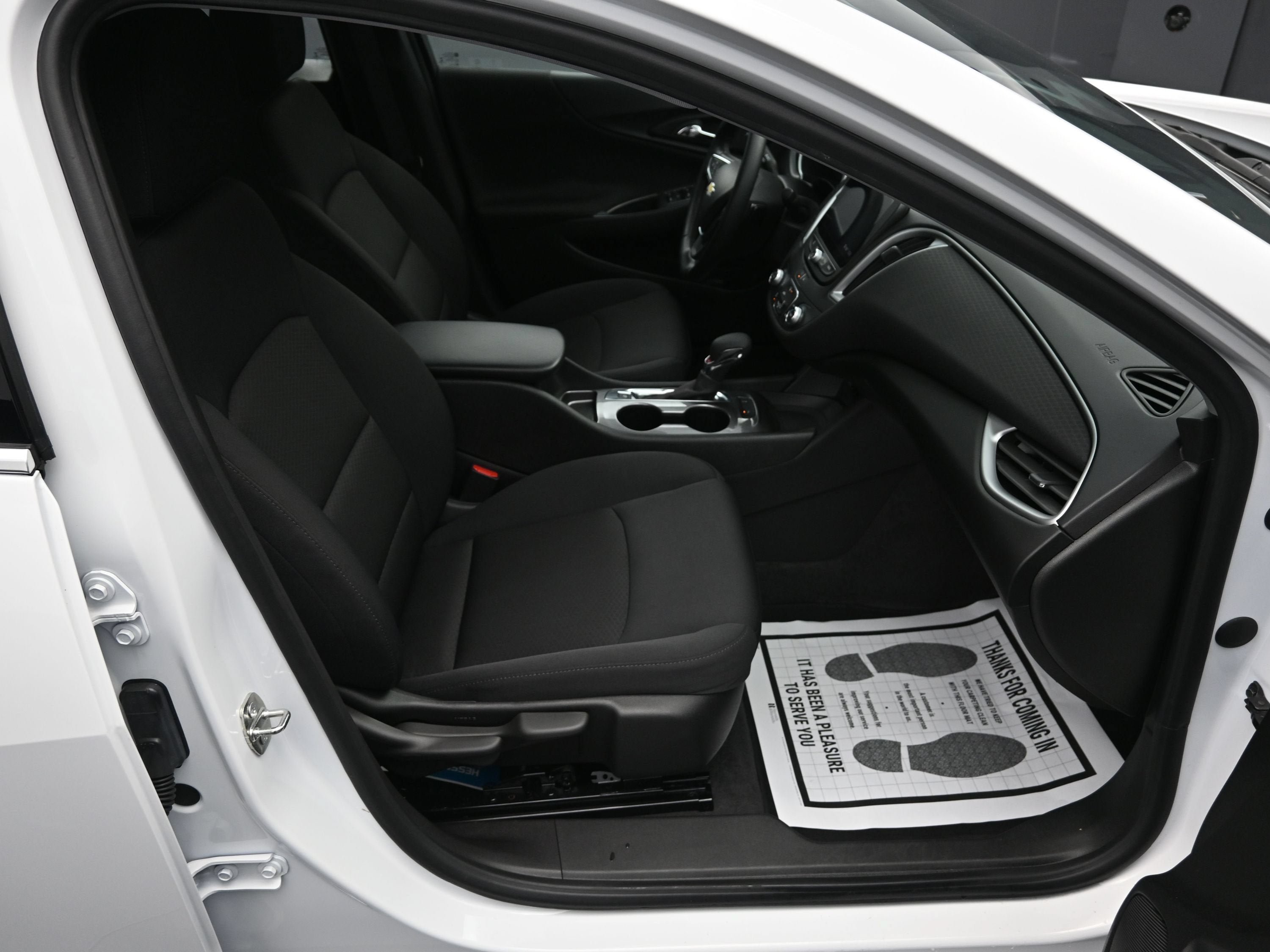 Certified 2024 Chevrolet Malibu RS FWD image 30