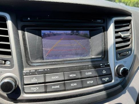 Used 2016 Hyundai Tucson SE w/ Option Group 12 AWD/4WD image 12