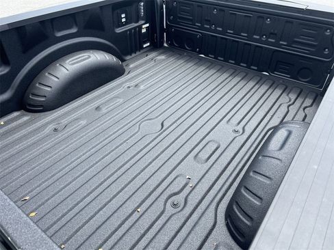 New 2026 Ford F250 Lariat w/ Black Appearance Package image 28