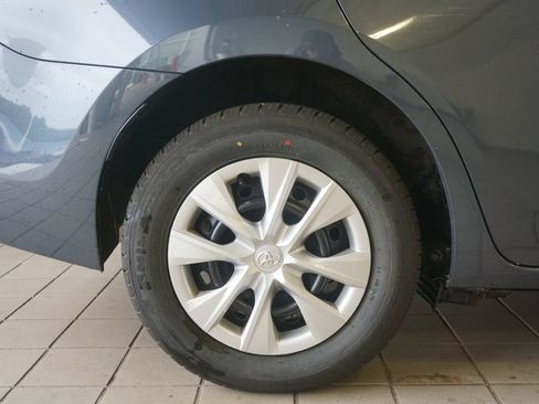 Used 2016 Toyota Corolla L FWD image 25
