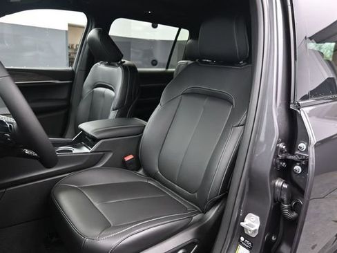 New 2026 Jeep Grand Cherokee L Limited AWD/4WD image 16