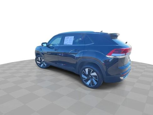 Used 2024 Volkswagen Atlas Cross Sport SE image 6