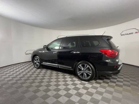 Used 2017 Nissan Pathfinder Platinum w/ Cargo Package image 6