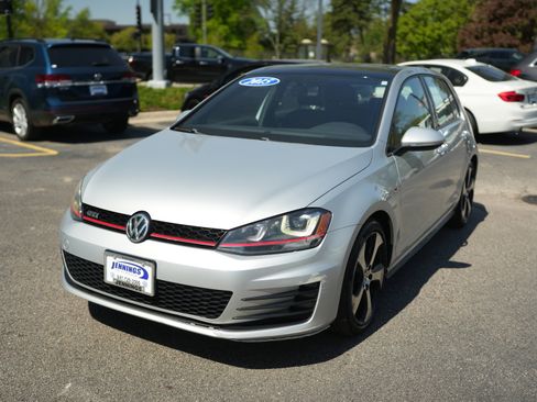 Used 2015 Volkswagen GTI SE w/ Lighting Package (SEL) FWD image 4