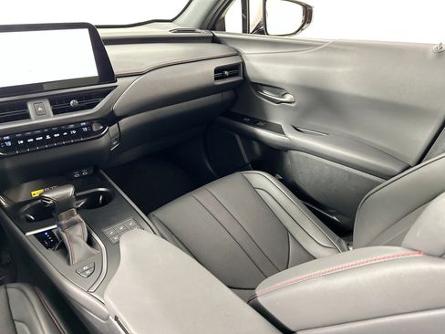 Used 2023 Lexus UX 250h F Sport image 24
