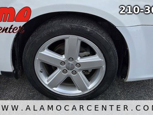 Used 2013 Dodge Avenger SE FWD image 12