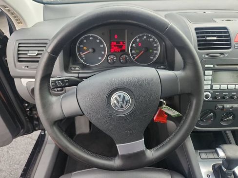 Used 2009 Volkswagen Jetta SE FWD image 19