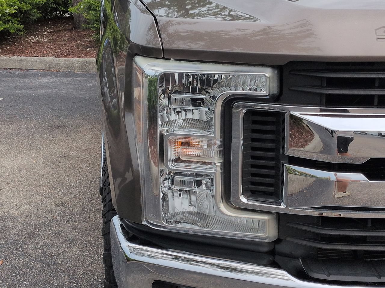 Used 2019 Ford F250 XLT w/ XLT Premium Package AWD/4WD image 10