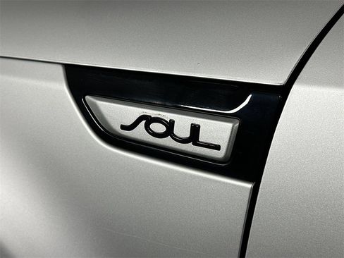 Used 2019 Kia Soul w/ Convenience Package image 28