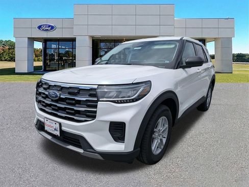 New 2026 Ford Explorer Active AWD/4WD image 4