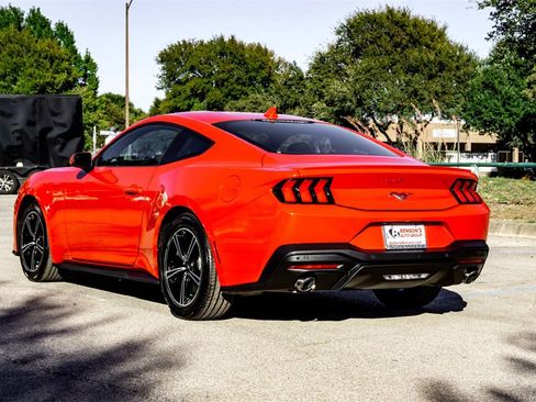 Used 2024 Ford Mustang Premium image 7