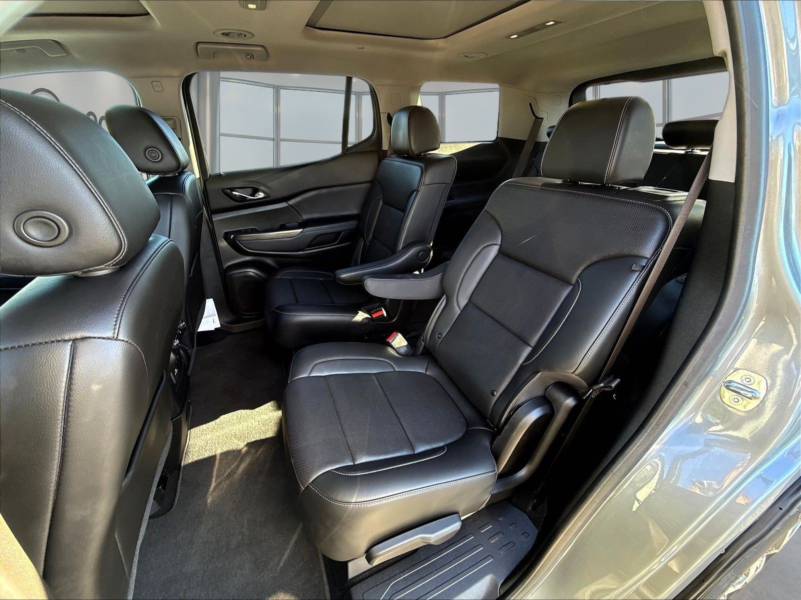 Used 2023 GMC Acadia SLT w/ Preferred Package AWD/4WD image 24