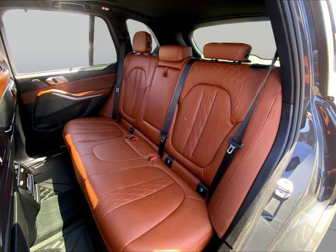 Used 2025 BMW X5 M60i AWD/4WD image 21